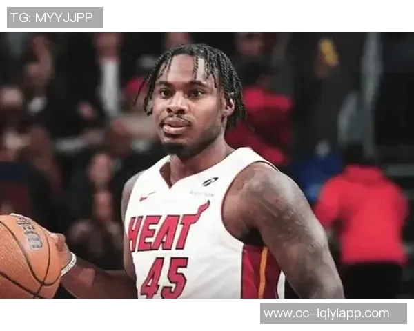 追梦式表现戴维恩米切尔31分钟贡献8分8板12助助球队奋战到底