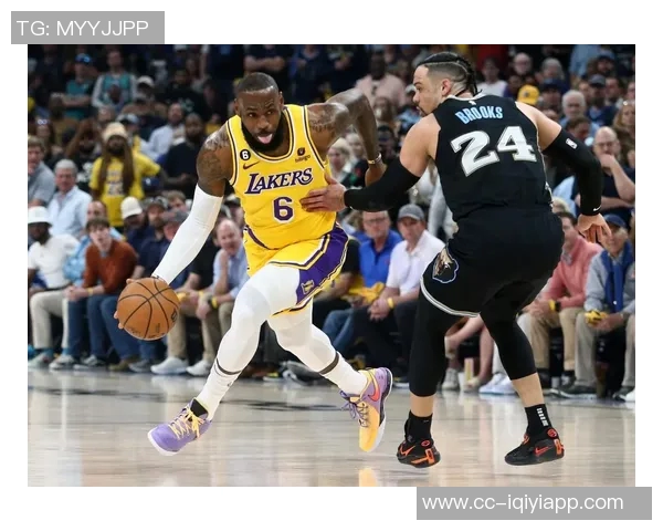 狄龙直言当年詹姆斯投三分必定失手引发热议