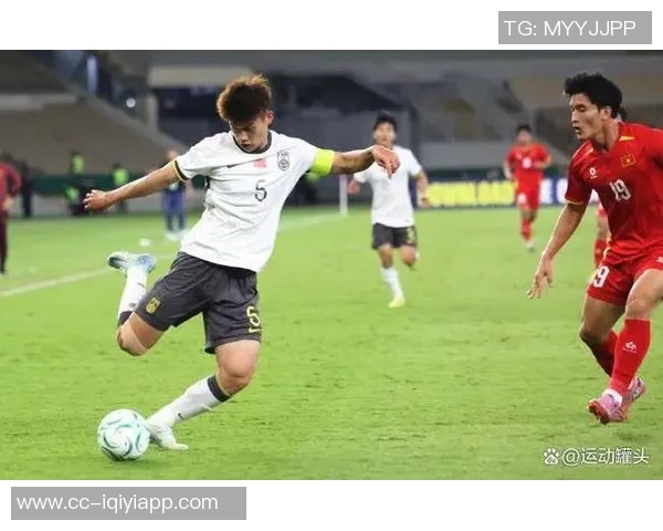 王钰栋精准传球助攻卡列洛轻松破门扳平比分